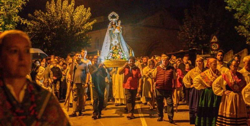 Procesión con la Virgen del Milagro en Torres