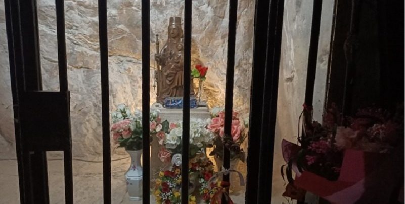 Virgen de Montesclaros