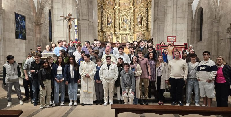 Vigilia jóvenes abril 26